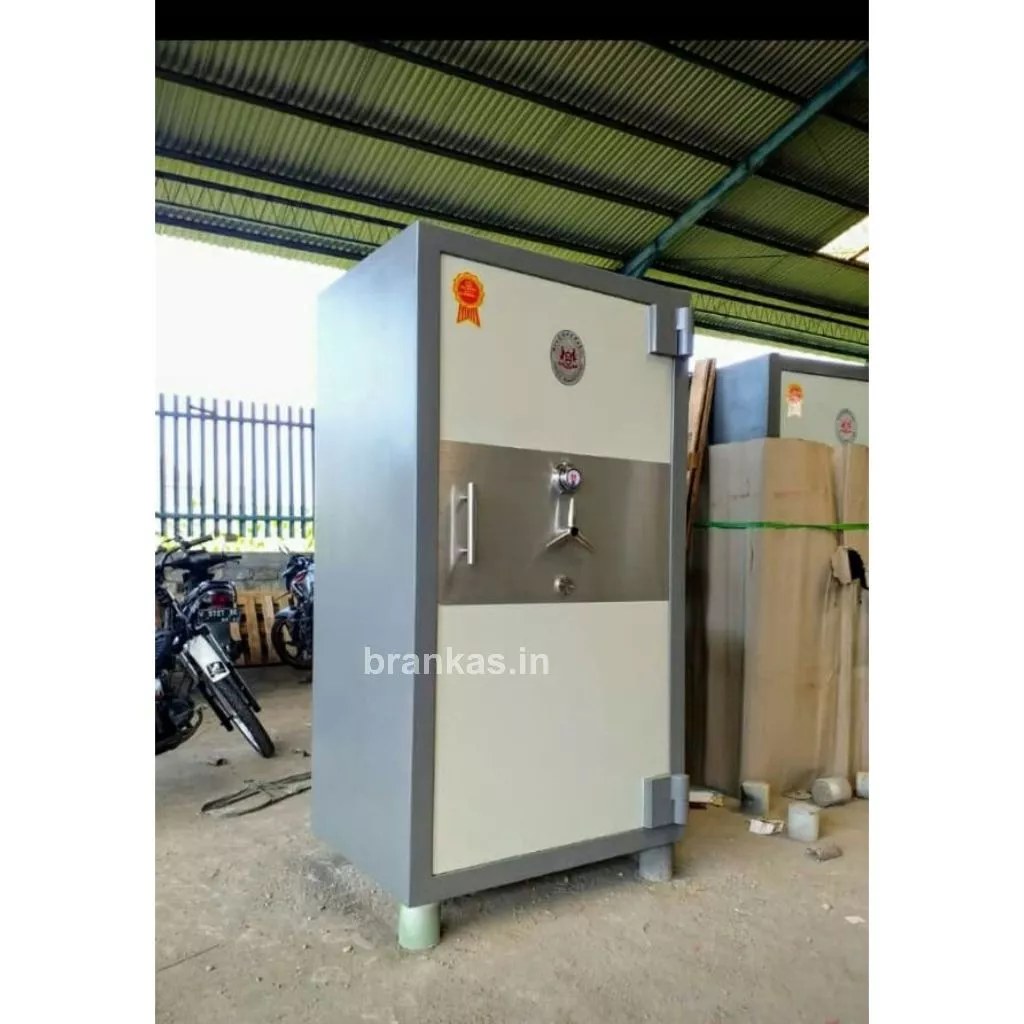 Brankas Senjata Conceal Tinggi 180 cm Type Premium